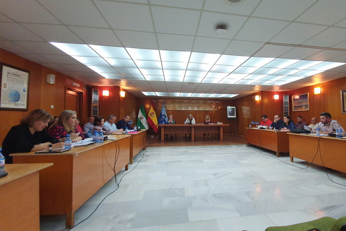 El PSOE muestra su satisfacción al ser aprobadas todas las mociones que han presentado al Pleno.